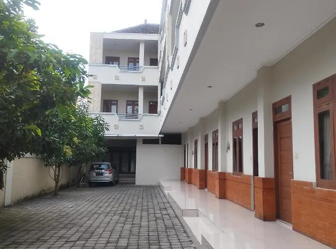 Adi Pelita Sari Bali 3*